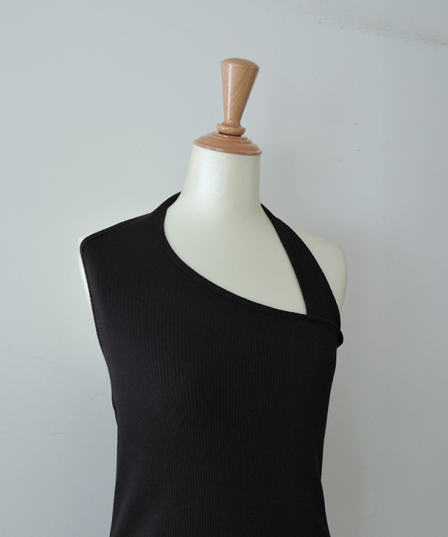 black halter tank top