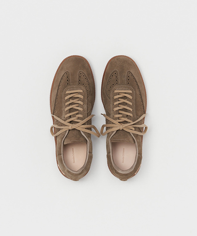 Hender Scheme citizen trainer khaki beige - Mens | rroomm 