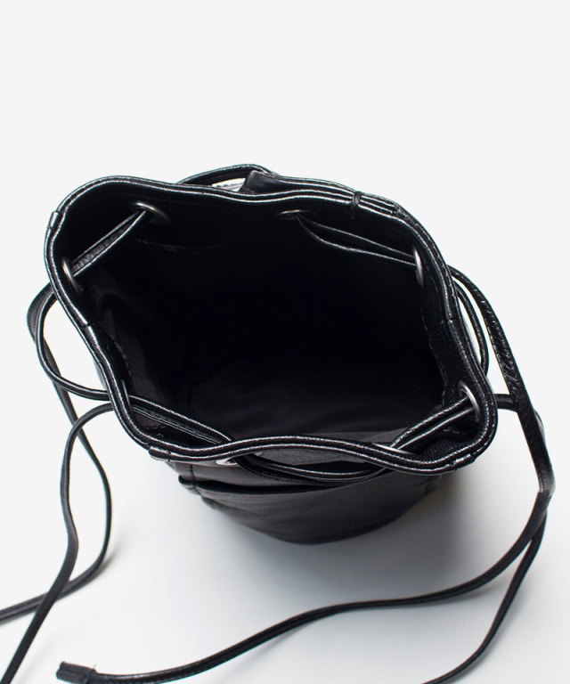 別注**beautiful people**nylon drawstring mini bag beautiful people riders mini drawstring bag black - Mens