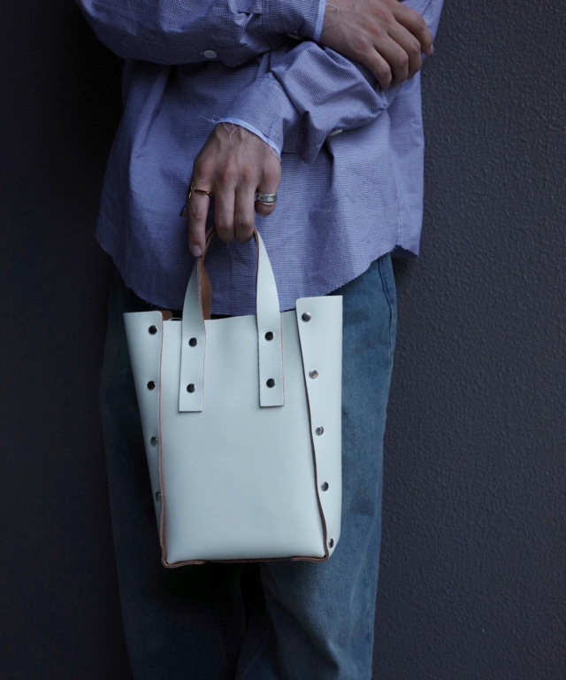 Hender Scheme assemble hand bag tall S - Mens | rroomm onlinestore  