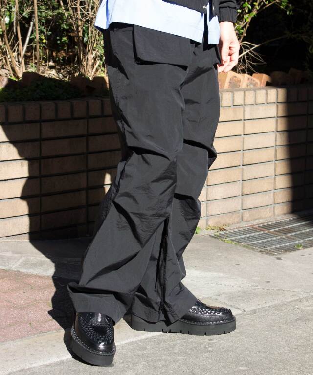MATSUFUJI Cargo Pocket Nylon Wide Trousers BLACK - Mens | rroomm 