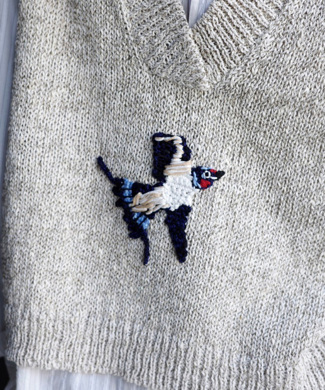 amachi. Swallow Knit Vest Beige - Mens | rroomm onlinestore