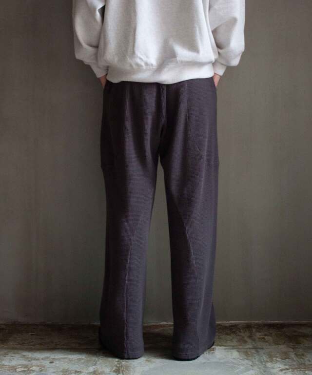 ANDER WAFFLE CURVY PANTS CHARCOAL - Mens | rroomm onlinestore