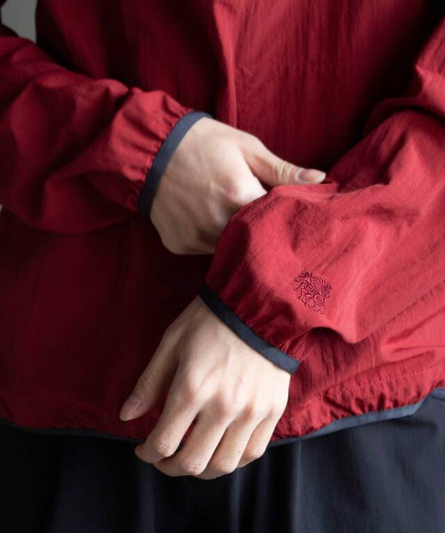 【関税込み】RANRA レッド Ganga ジャケット Ganga half-zipped technical jacket in red - Ranra | Mytheresa