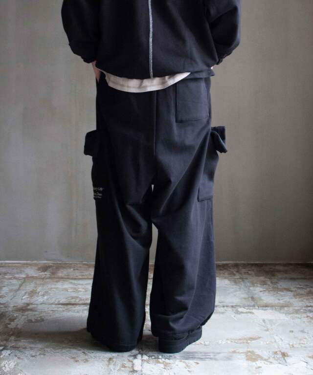 SHINYAKOZUKA ORDINARY HOME DELIVERY MAN(ISSUE#6) COLOURLESS BLACK