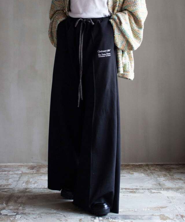 パンツ SHINYAKOZUKA Ordinary  Pantaron SHINYAKOZUKA（シンヤコヅカ）の「SHINYAKOZUKA ORDINARY HOME