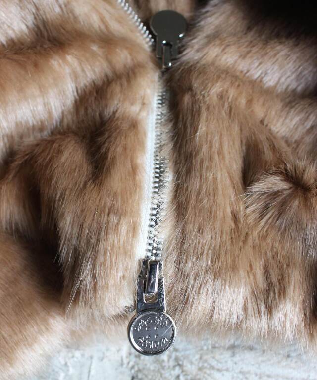 SHINYAKOZUKA FULL FACED HOOD(ISSUE#7) - | rroomm onlinestore