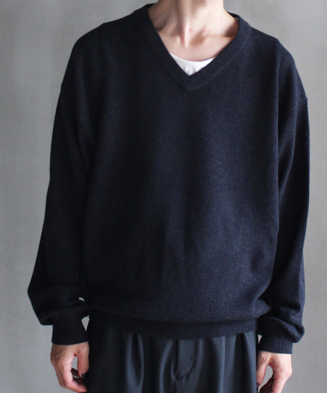 crepuscule V Neck P/O - | rroomm onlinestore（ルーム オンライン