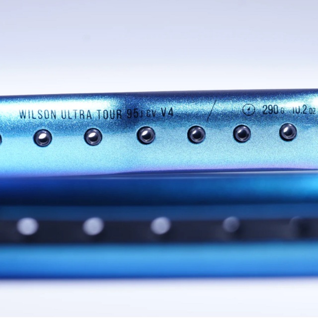 ULTRA TOURWilson 95J V4.0グリップ1 ULTRA TOURWilson 95J V4.0グリップ1