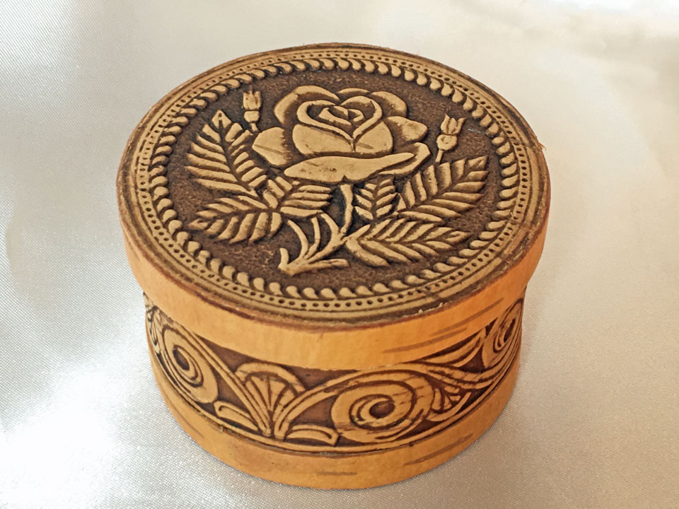 ローズのラウンドボックス☆ベレスタ_ロシアの白樺細工