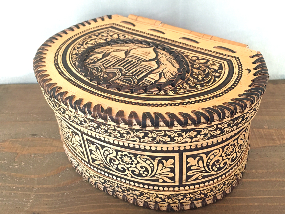 寺院のヒンジケース☆白樺細工☆ベレスタ