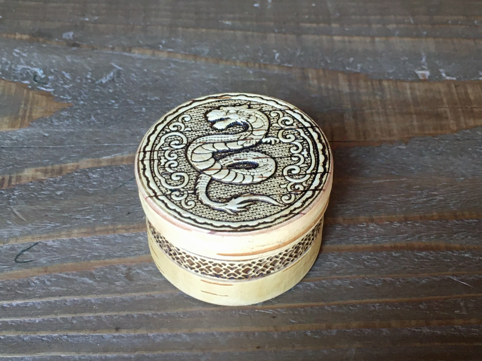 スネークの小さい白樺ケース☆白樺細工ベレスタ_ミニケース