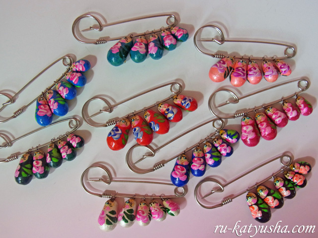 マトリョーシカのピンブローチ☆ロシア雑貨