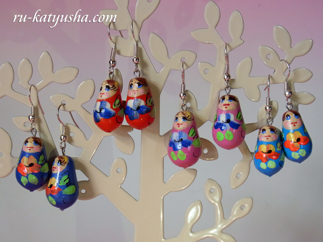 カラフルマトリョーシカのピアスＢ☆ロシア雑貨