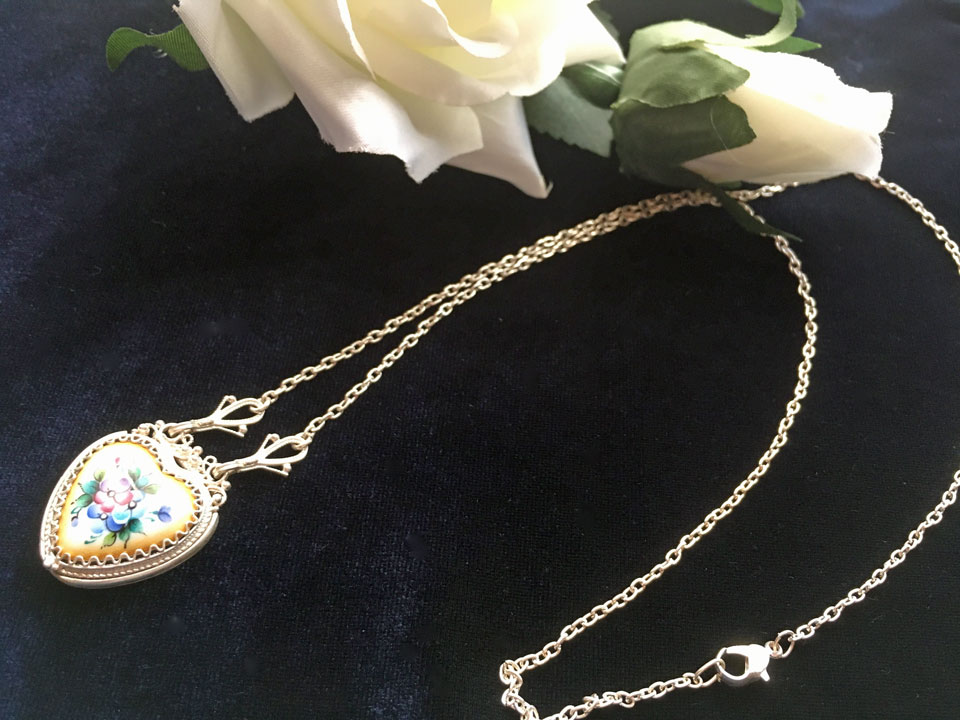 イエロー☆フィニフチ_ロケットペンダント