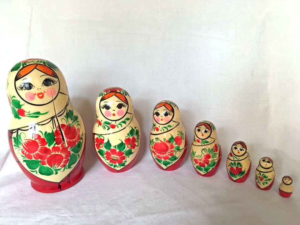 【訳あり・送料のみ】ノリンスク伝統柄マトリョーシカ白7P