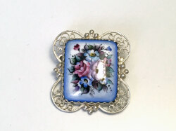花の窓辺☆ロシア雑貨☆フィニフチブローチ