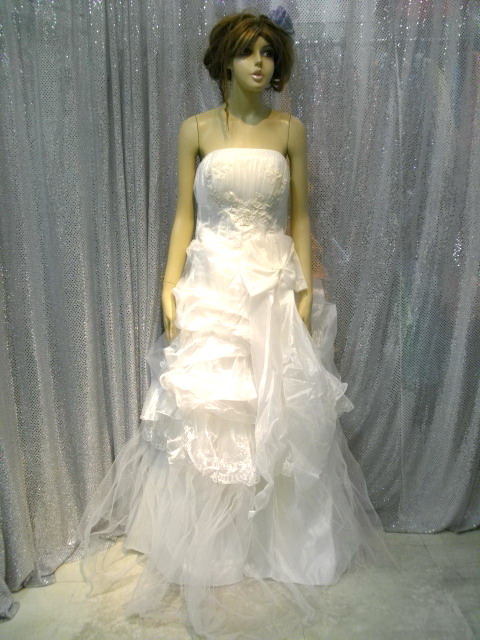 ウエディングドレス商品番号０００２