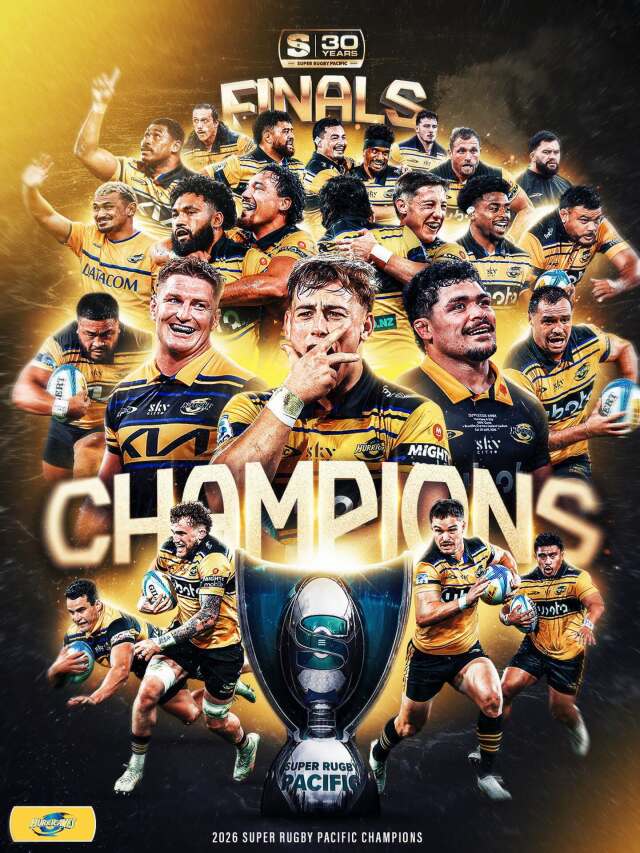 ハリケーンズ 2026 優勝記念 Tシャツ