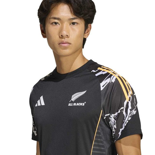 オールブラックス x MARVEL パフォーマンスTシャツ