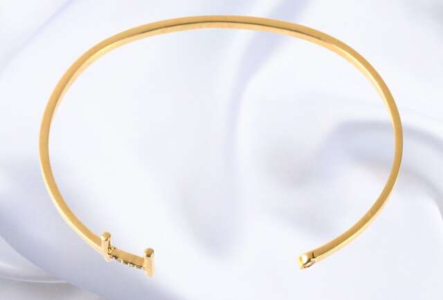 Cross your fingers ジルコニアHモチーフバングル【2カラー】