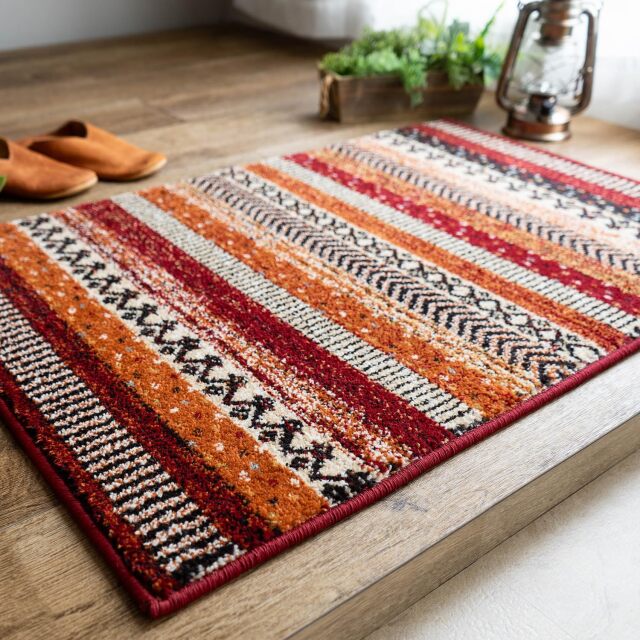 ボーダー柄と落ち着いた色合いがお洒落な玄関マット 約 50x80 cm｜輸入