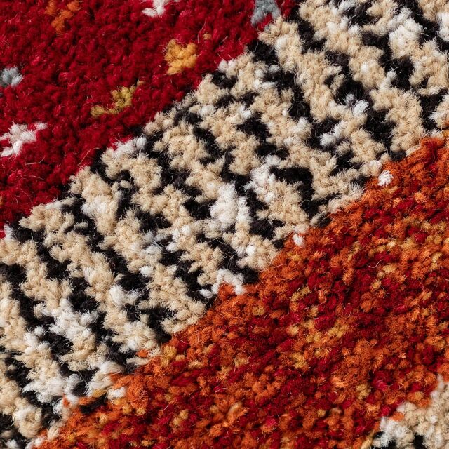 ボーダー柄と落ち着いた色合いがお洒落なラグマット 約 200x200 cm