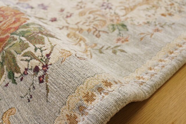 華麗な花柄のゴブラン織りラグマット 約 200×200 cm 2畳｜輸入絨毯専門