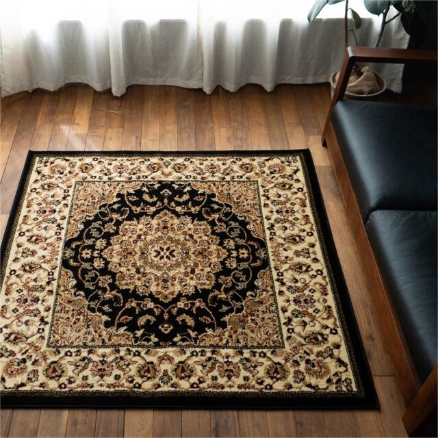 トルコ製ペルシャデザインのウィルトン織りラグ 約 150x150 cm 1.5畳