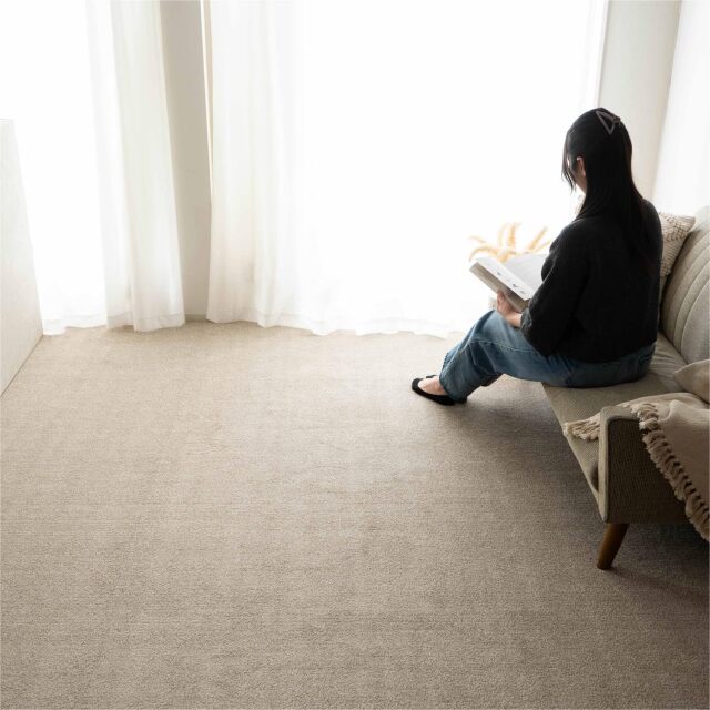 優しい雰囲気で日常使いしやすい国産カーペット 約 176x261 cm｜輸入