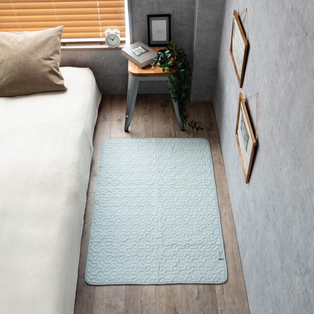 モノ イブル キルト くすみ 洗える シンプル 約70x100 cm マット ホワイト グリーン ベージュ ラベンダー イエロー グレー 中国/mono-70-100