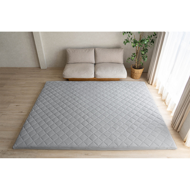 極厚な高反発キルトラグ（カバー単品） 約185x240 cm 極厚ラグ｜輸入