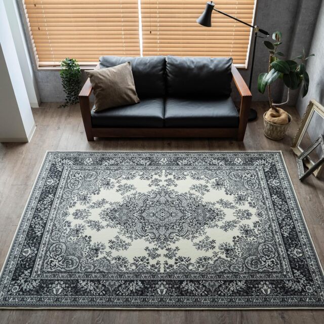 ベルギー製ウィルトン織りラグマット 約 235×235 cm 4.5畳｜輸入絨毯