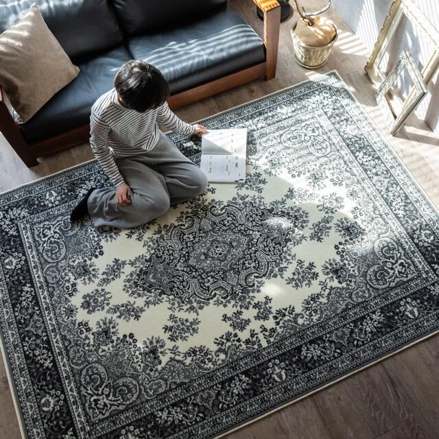 ベルギー製ウィルトン織りラグマット 約 200×200 cm 2畳｜輸入絨毯専門