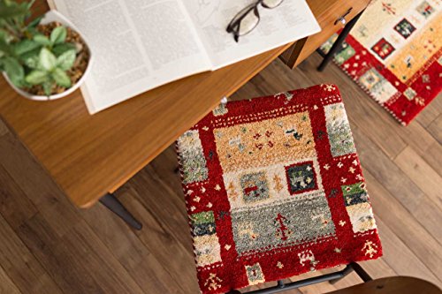 手織りの素朴な味わいが魅力、ギャベの座布団 約40x40 cm｜輸入絨毯