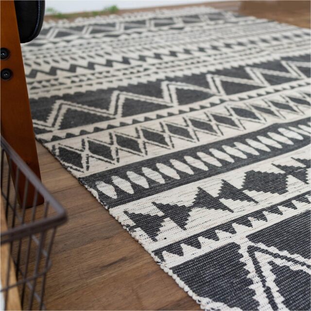 インド綿100% ネイティブデザインのコットンラグ 100x150 cm｜輸入絨毯
