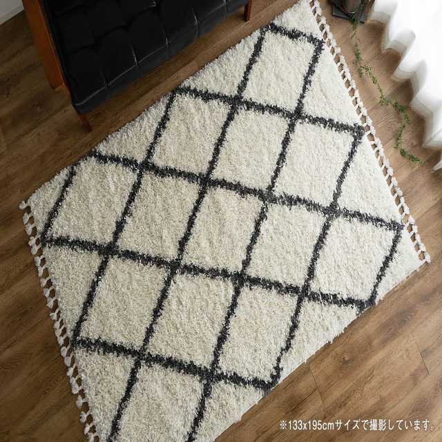 ベニワレン ラグ 200×165 ベニワレン風のロングパイルのラグマット 約 200×200 cm 2畳｜輸入絨毯