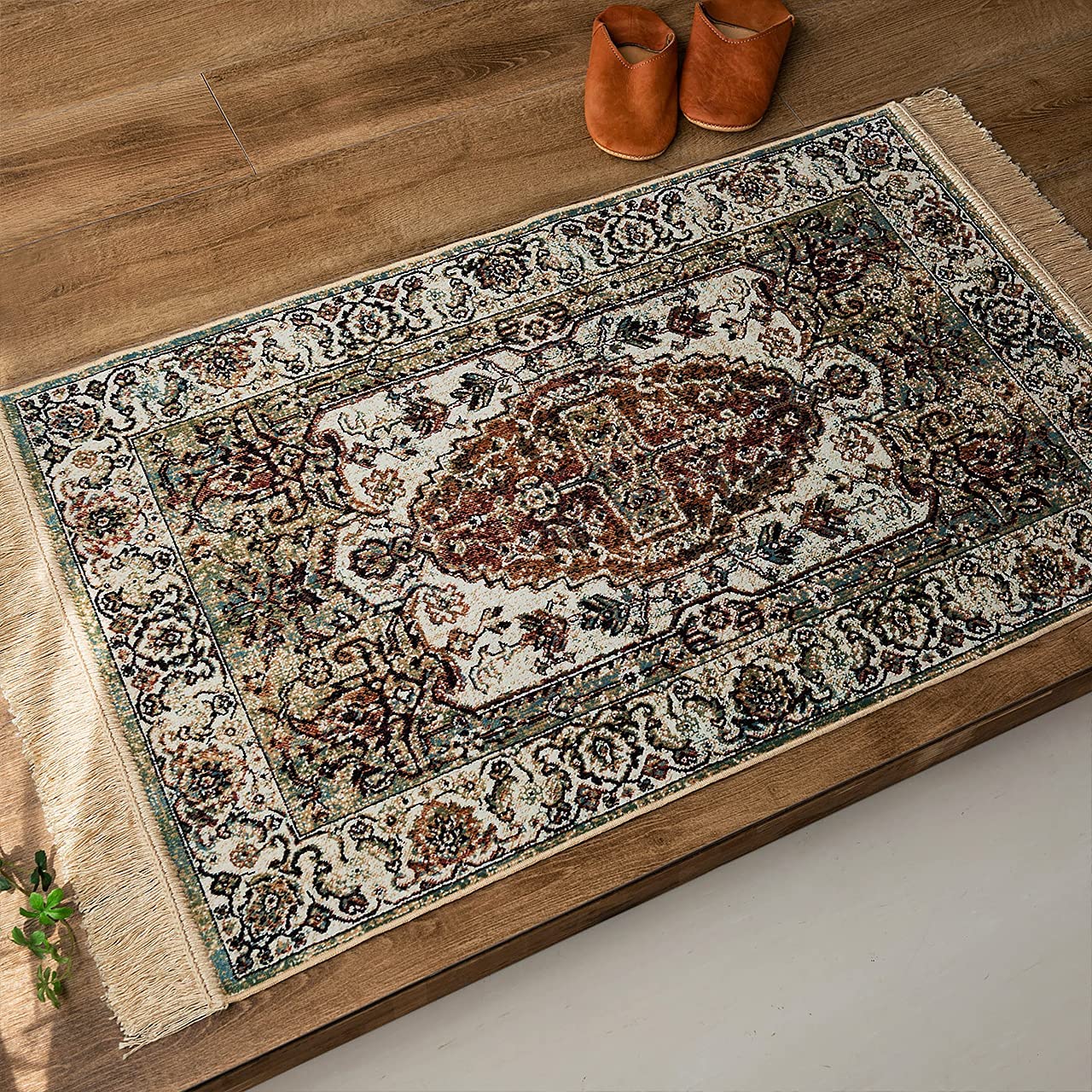 サヤンサヤン ペルシャ柄 玄関マット ロイヤルパレス14041 約 67×105 cm 室内 屋内 ベージュ グリーン 床暖房 ホットカーペットカバー対応 モケット織り サヤンサヤン ペルシャ柄 玄関マット ロイヤルパレス14041 約 67×105 cm 室内 屋内 ベージュ グリーン 床暖房 ホットカーペットカバー対応 モケット織り