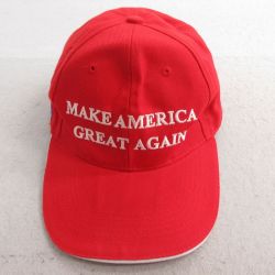 中古 キャップ MAKE AMERICA GREAT AGAIN 刺繍 赤 レッド 25jul03