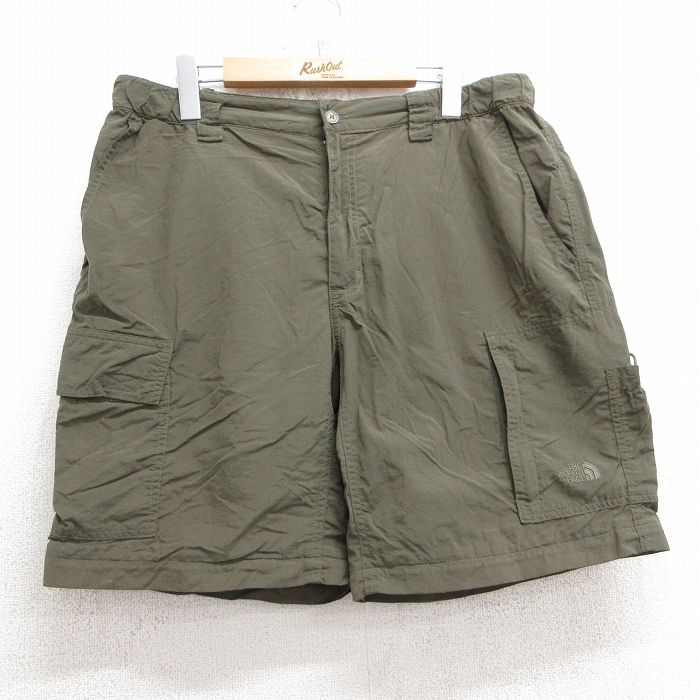 W36★古着 ノースフェイス THE NORTH FACE ショート ナイロン カーゴ パンツ ショーツ メンズ ワンポイントロゴ 濃緑 グリーン 25jul30 中古 ボトムス 短パン ショーパン