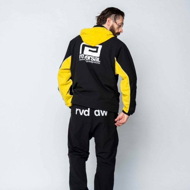 rvddw ウォームアップウェア ブラック/イエロー新品未使用 COLOR BLOCK BACKYARD JACKET rvddw ONLINE STORE