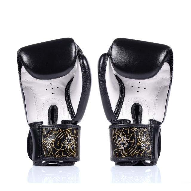 Fairtex x reversal BOXING GLOVES －Spirit of Wai Kru Edition rvddw