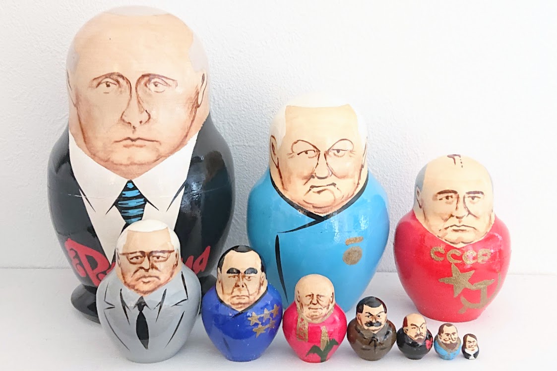 ロシア最高権力者(大統領＆書記長＆皇帝）　プーチン大統領バージョン（L)　10ピースマトリョーシカ　/16.5cm　