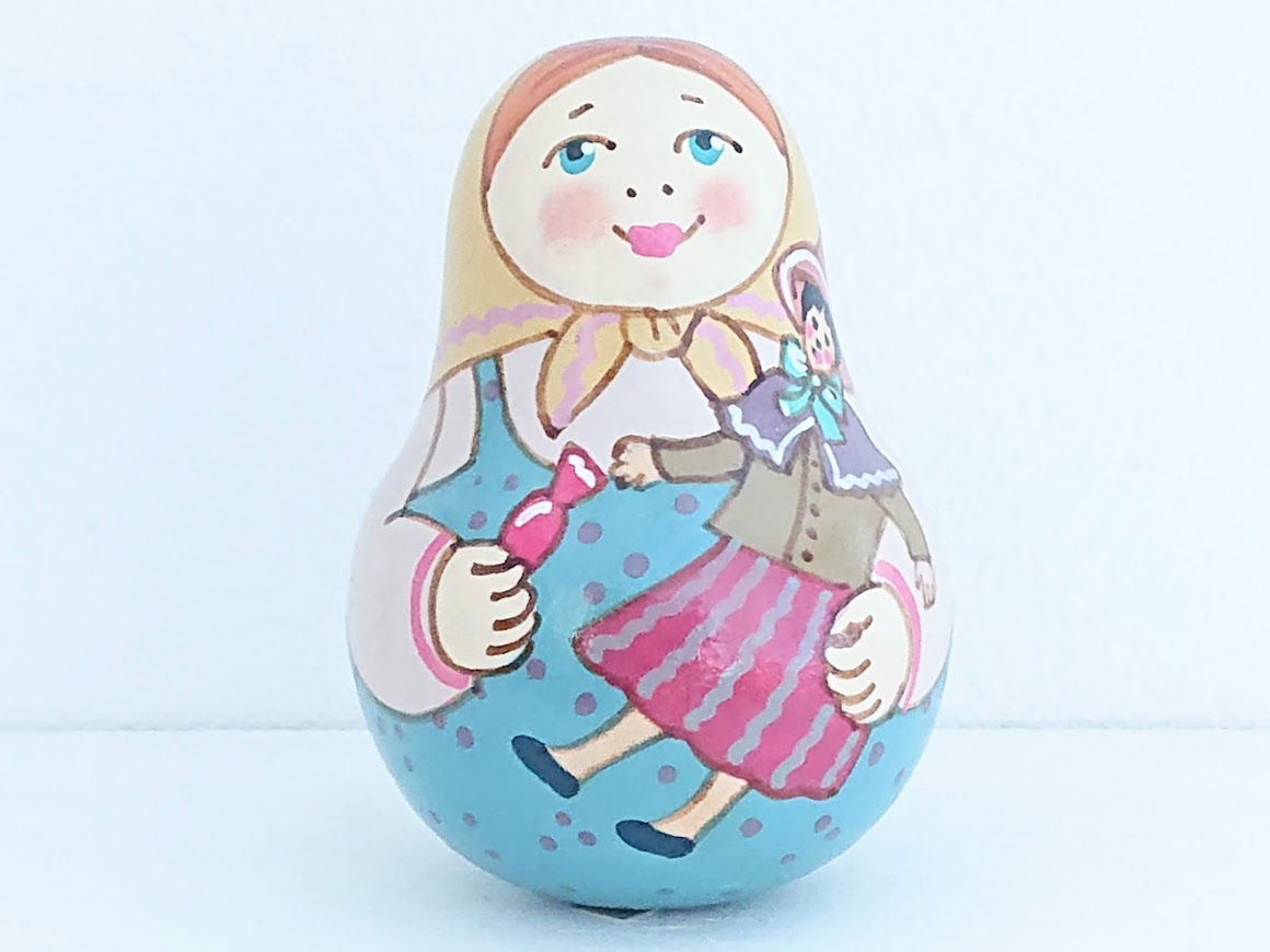 ドゥビニッチ作　ペイント・ネヴァリャーシカ（起き上がりこぼし）＜人形とキャンディー＞　/9cm