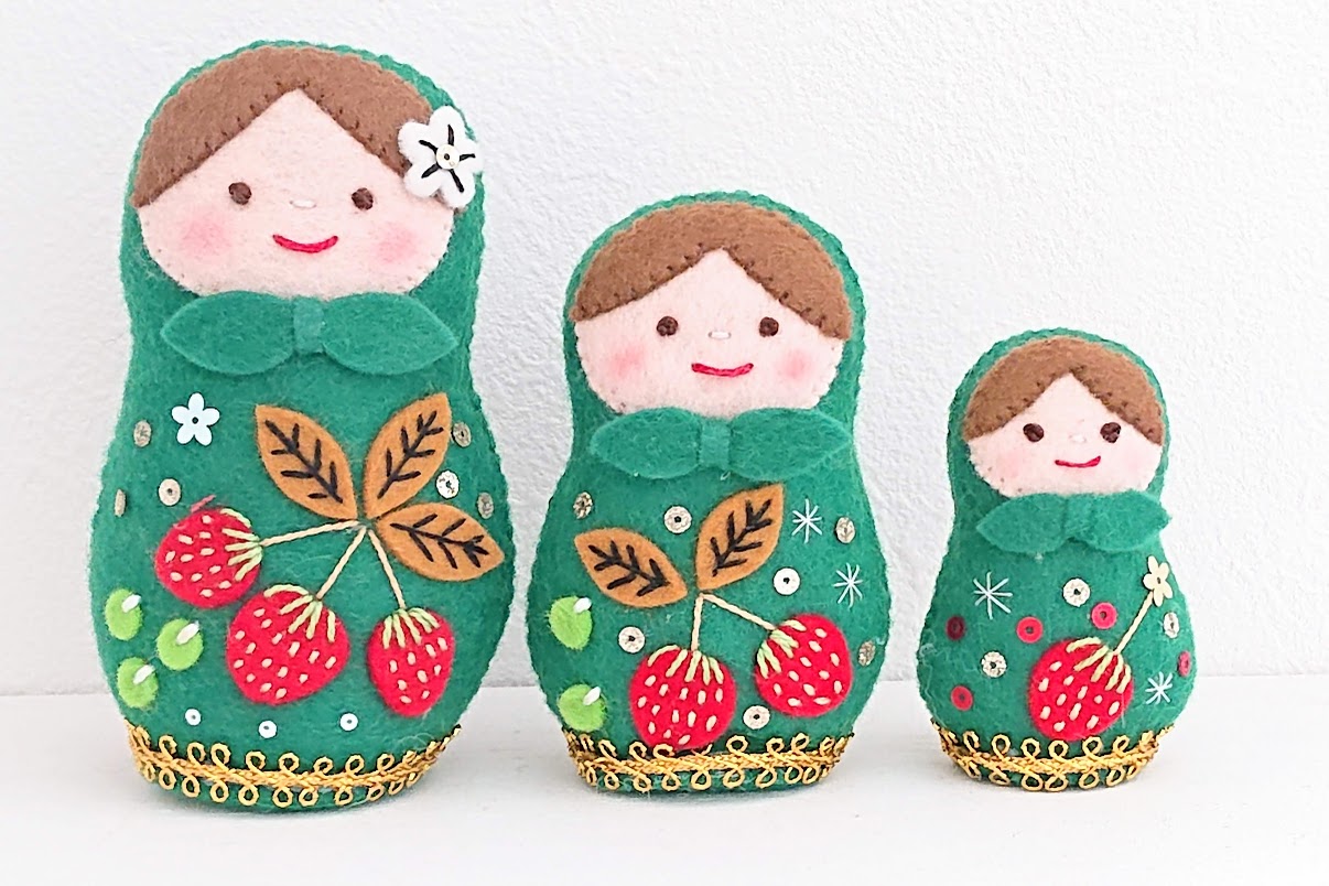 北向邦子作　フエルトマトリョーシカ　＜緑のホフロマ＞　3個セット　/10～6cm