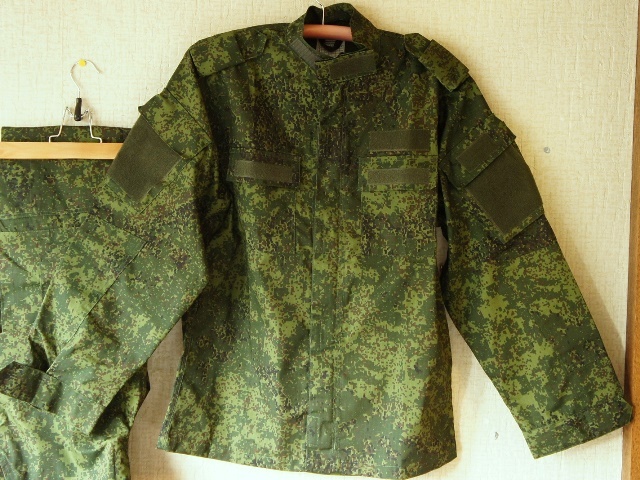 ロシア軍　デジタルフローラ迷彩服（ユニフォーム）上下セット VKBO（ВКБО）　正規品　【送料無料】　