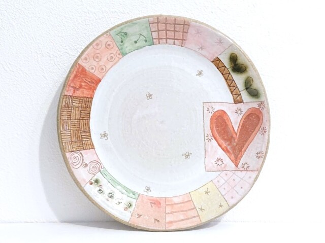 安藤喜代子　パッチワーク柄・丸皿＜ピンク＞/　φ16.5cm