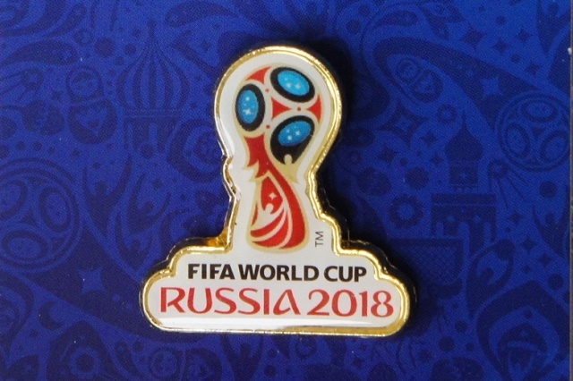 FIFAサッカーワールドカップ2018　公式エンブレム　ピンバッジ　Aタイプ　/3cm　【クリックポスト送付可】