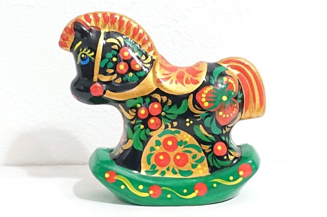 ホフロマ塗り 陶器の馬のオーナメント Mサイズ /高さ8.5cm