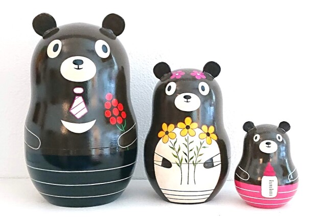 リャビーナ・オリジナルマトリョーシカ　「ウェディング・クマトリョーシカ」　３ピース /14.5cm　【ご結婚・出産祝に！】